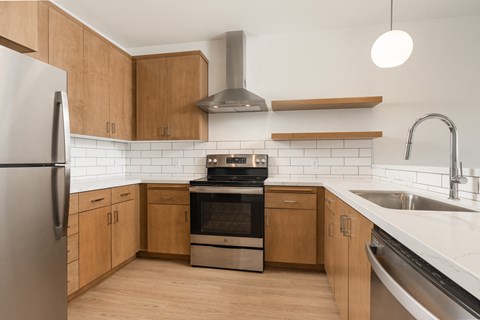 Floor plan for 1 bed, 1 bath, 652 sqft